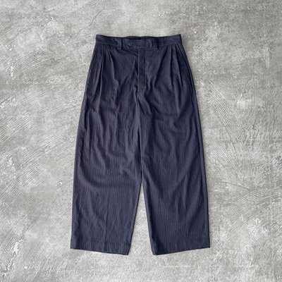 3 Tuck Baggy Pants
