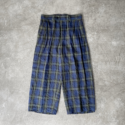 3 Tuck Baggy Pants