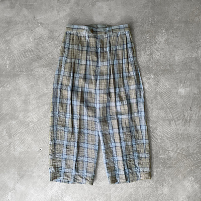 3 Tuck Baggy Pants